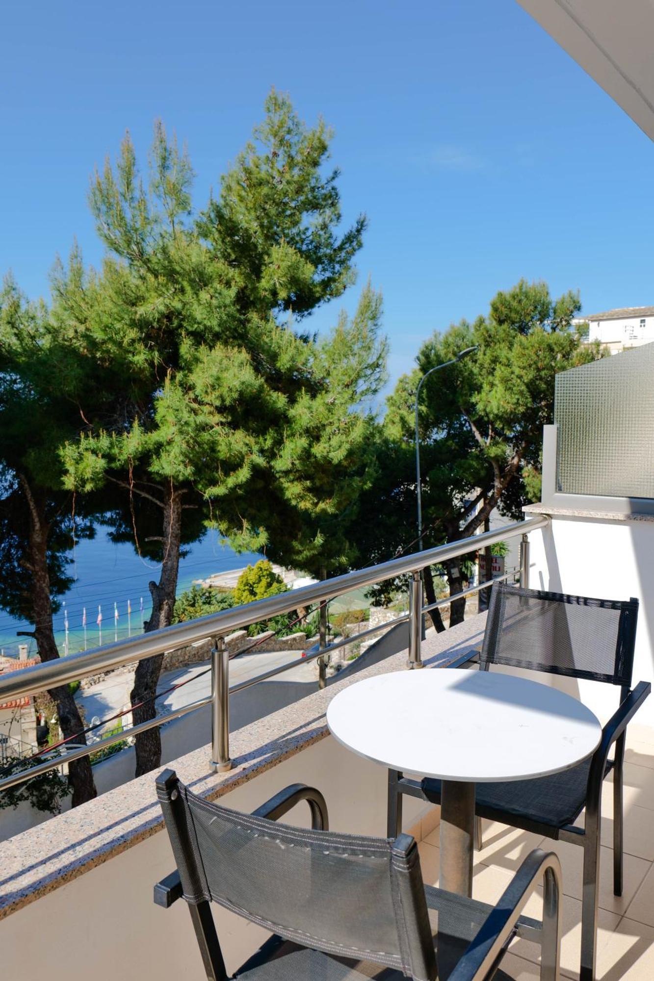 Hotel Argjiro Sarandë Exterior foto
